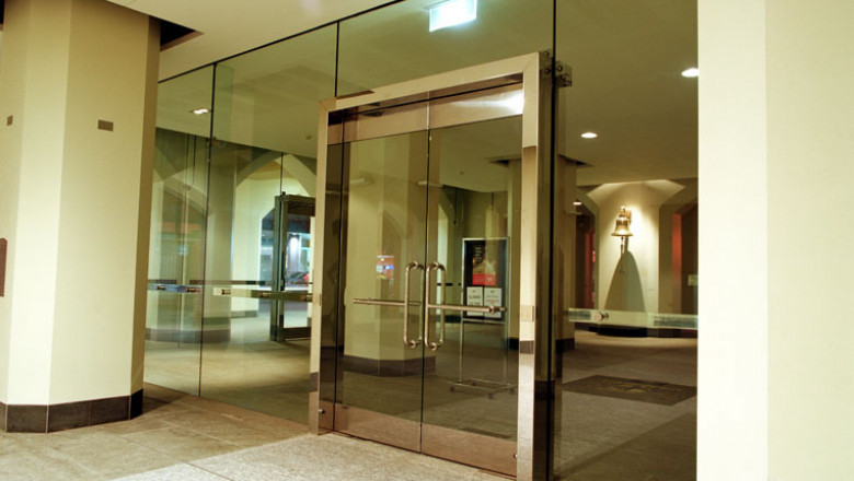 What are the Benefits of Aluminum Doors