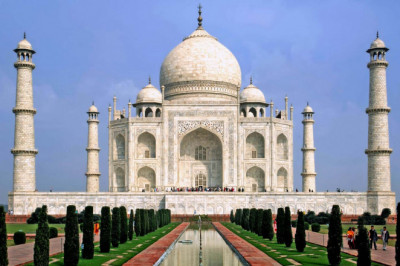 Take a Same Day Agra Tour