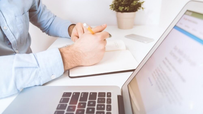 Contractpedia: Making Contract Management Effective