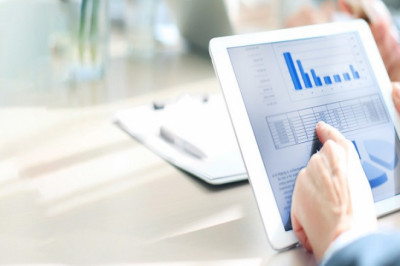 Footwear Market is projected to grow USD 575.7 billion by 2030 at a CAGR of 5.5%