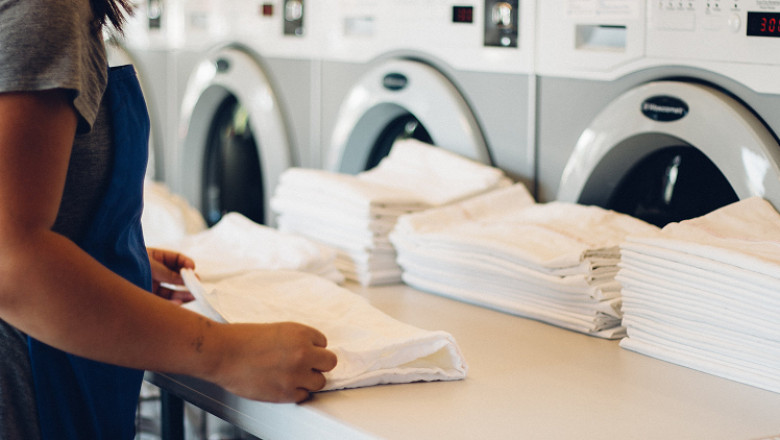 5 REASONS WHY YOU SHOULD DRY CLEAN EVERY CLOTHES IN YOUR CLOSET