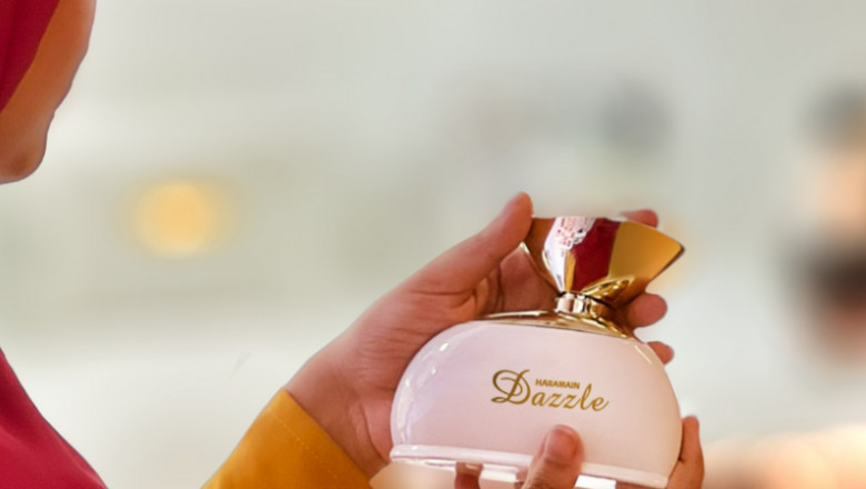 What should I gift my wife on Anniversary?