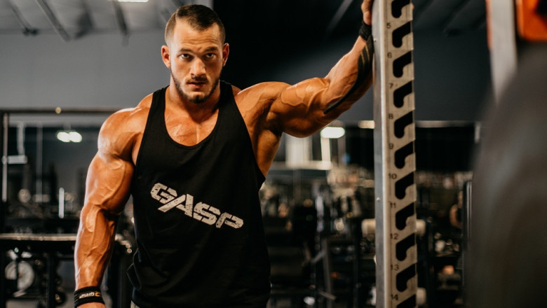 3 Exercises to Complement Your Squats on Leg Day