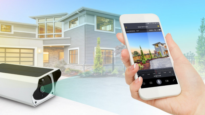 With a Smart Camera, you get a standalone vision system with an image sensor built into the housing of an industrial video camera