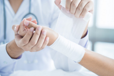 How To Take Care Of Chronic Wounds At Home?