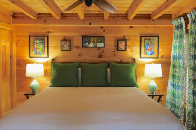 Lammsend- Luxury Cabin Rentals Asheville | Romantic Cabins in Asheville NC