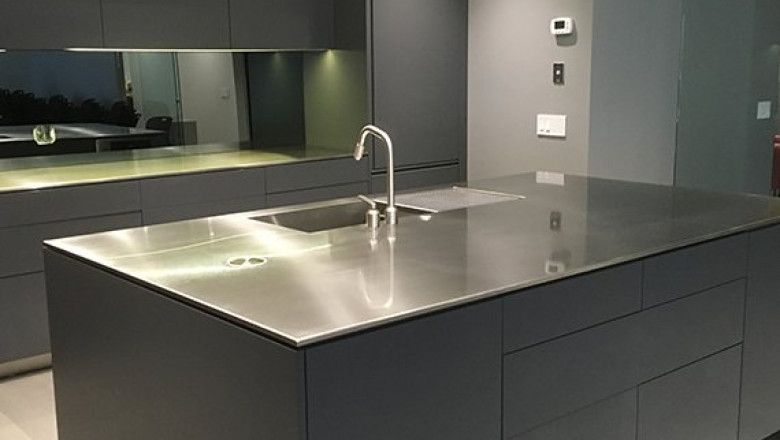 Stainless Steel Benches in Melbourne