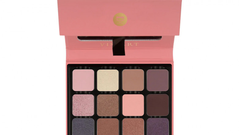 Must-Try The Trendy Fox Eye Makeup