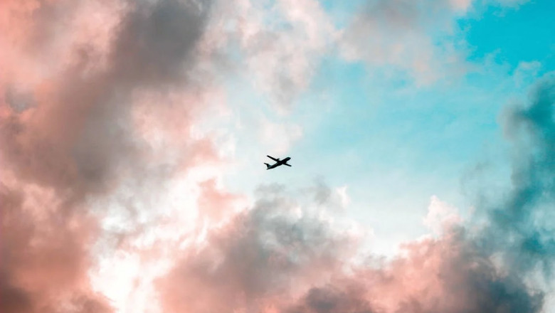 How can I change my flight ticket date at Lufthansa?