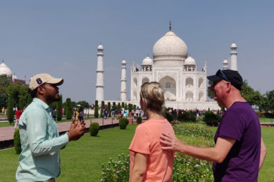 Top Taj Mahal Tours at Pioneer Holidays