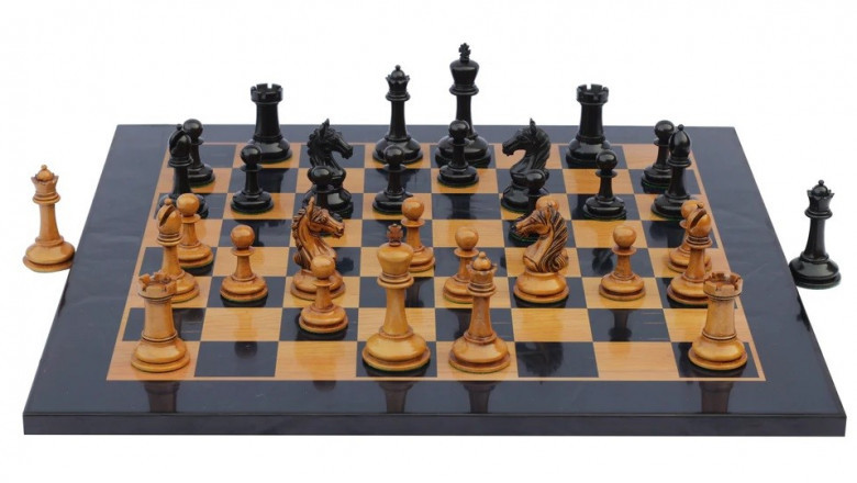 Chess Boards: Measurements and Variants