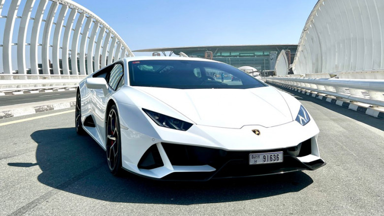 Lux Motors can Hire you a Lamborghini Huracon Evo