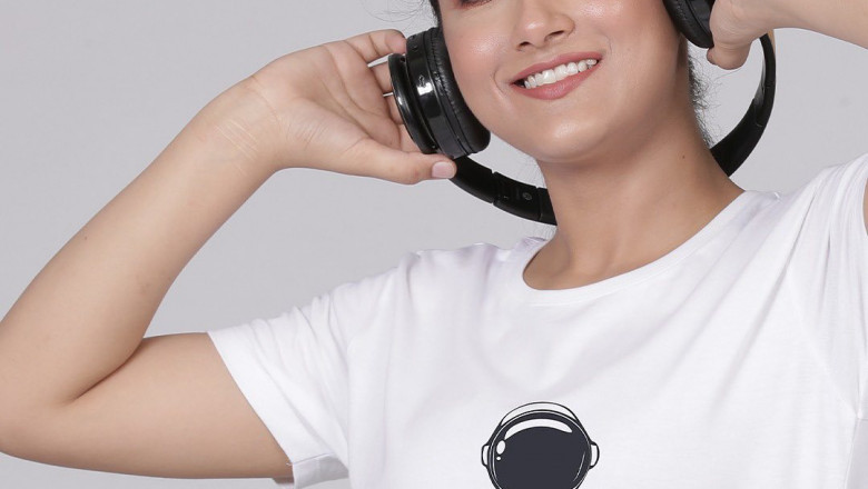 Simple yet Elegant look in Plain T shirts for Girls Online in India.