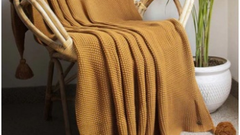 5 Best Ways to Style Throws: A Ready Reckoner