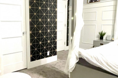 Can You Install Peel And Stick Wallpaper Yourself?