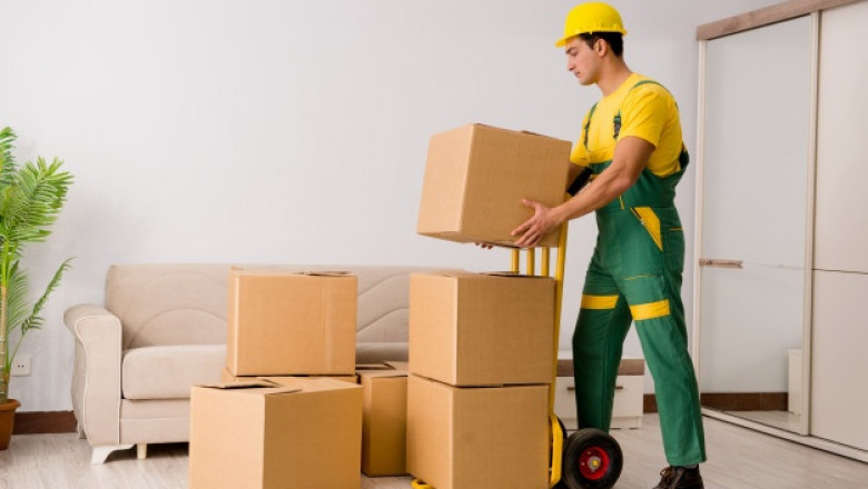 Packers and Movers in Janakpuri - House Car Bike