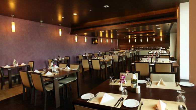 Home Delivery Restaurant in Whitefield | Poolside Candlelight Dinner Whitefield Bangalore | Regent Club