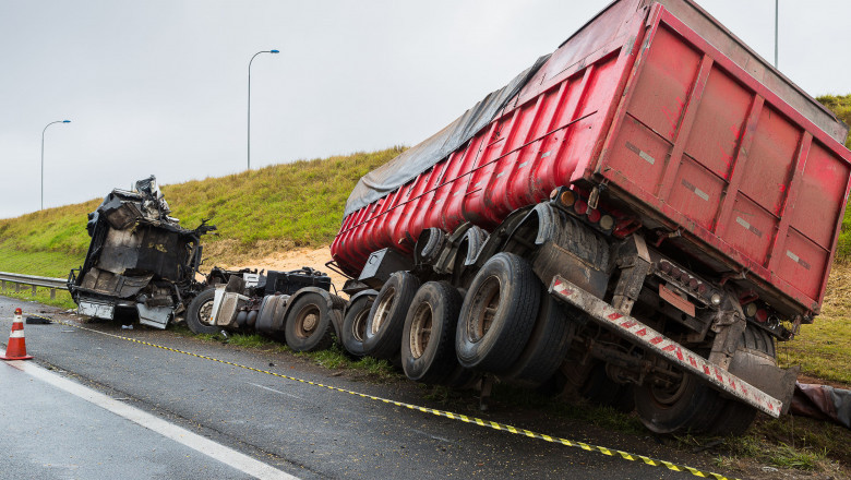 Five Things to do After an Accident with a Commercial Truck