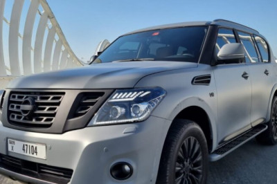 Lux Motors gives you the Golden Opportunity of Driving a Nissan Patrol Platinum in any part of the United Arab Emirates (UAE)