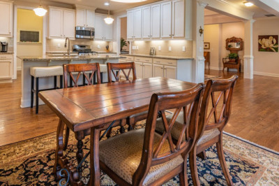 Why A Round Expandable Dining Table Could Suit Your Dining Room Perfectly