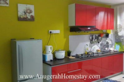 HomeStay With regard to College students