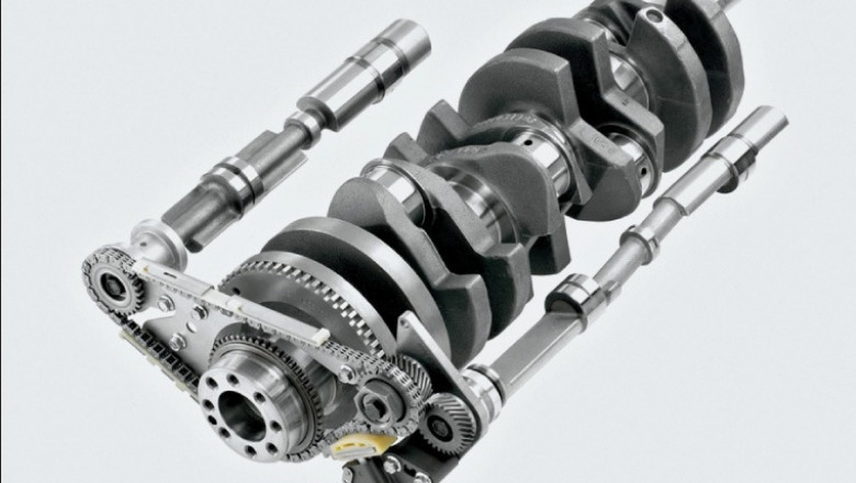 The automotive balancing shaft market is divided into segments based on the type of engine