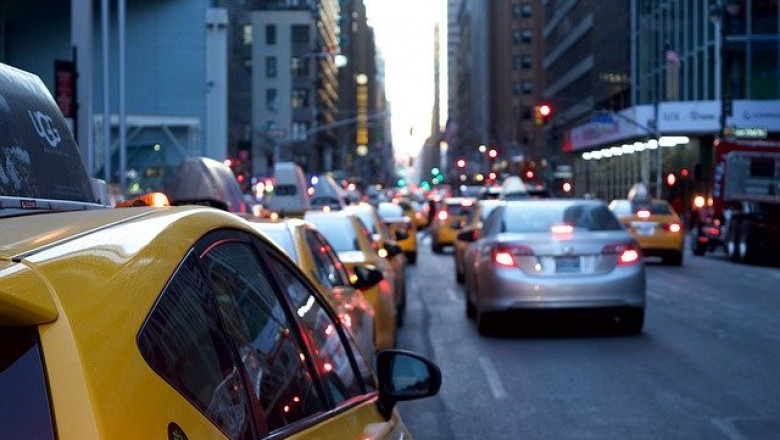 Why Private Taxis Are Better For Travelling?