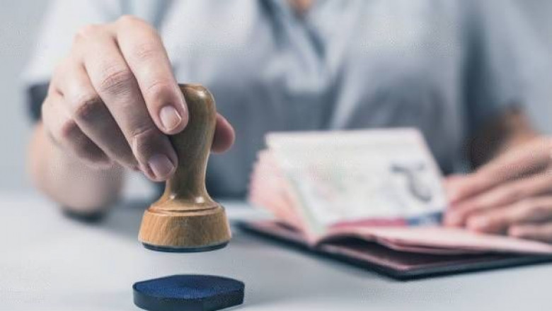 How to Get a Canadian Work Visa As a Software Engineer