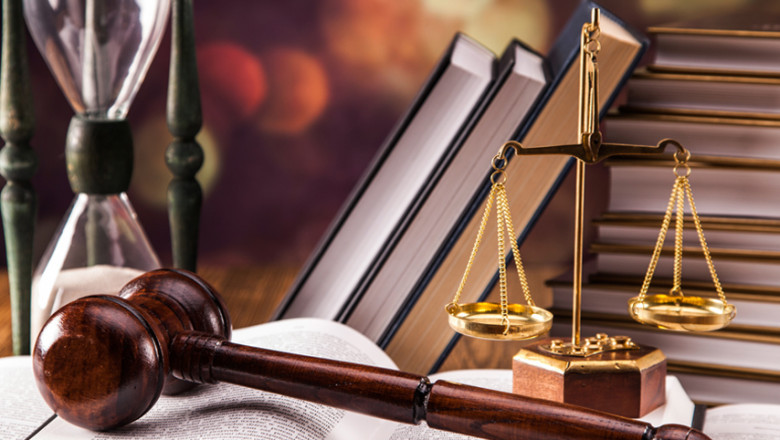 Lawyer required on retainership at Mumbai