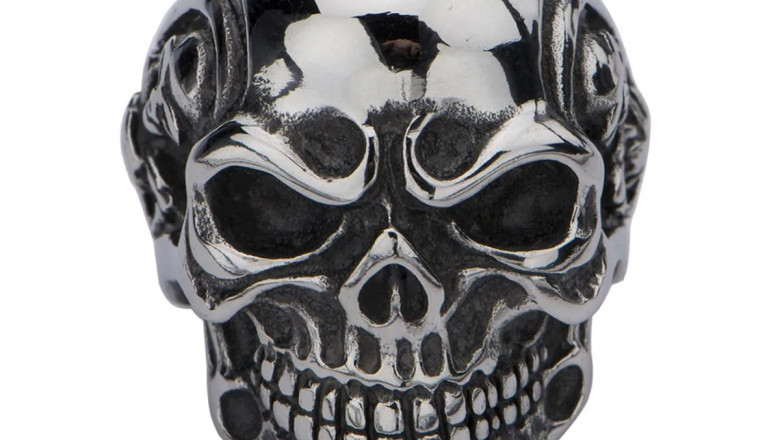 Be Bold, Look Bold and Feel Bold with Men’s Silver Skull Rings