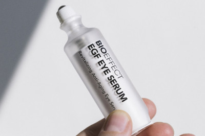 4 Steps to Boost the Skin Under Your Eyes