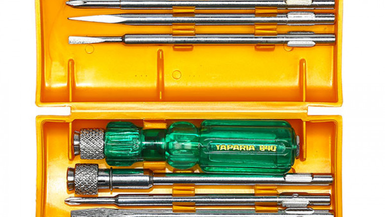 Buy Taparia Screw Driver Set 840 with Bulb online at the lowest price in India.- Bookmyparts.com