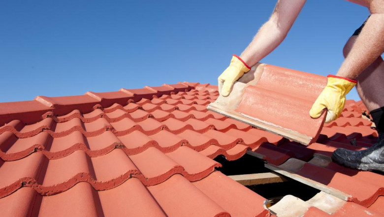 Things to keep in mind before hiring a professional roofer