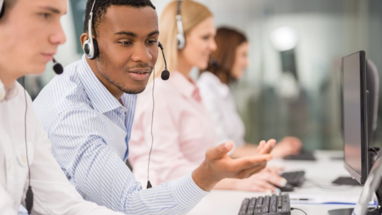 When It Makes Sense to Hire a Virtual Receptionist