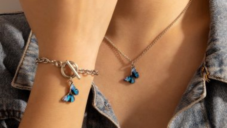 The most promising jewelry sale in 2022 is selling by the kilo!