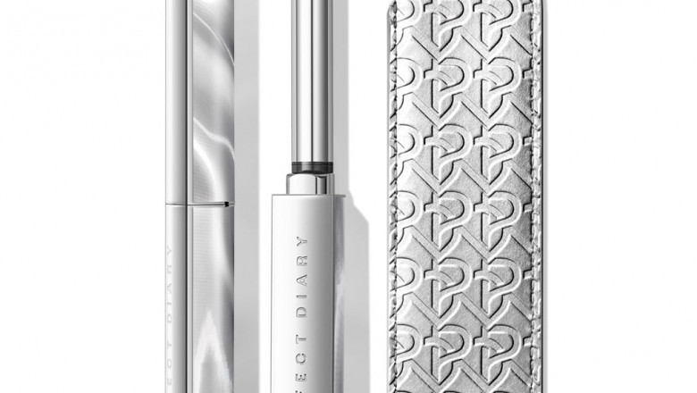 When I first used perfect diary mascara, my friends began to ask me what was on my eyelashes
