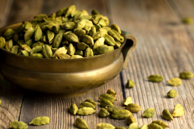 Indigestion Treat - Ynani Medicine Numerous Benefits of Ark Elaichi?