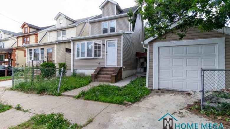 Tips for Selling a House: 5 Ways to Interest Buyers