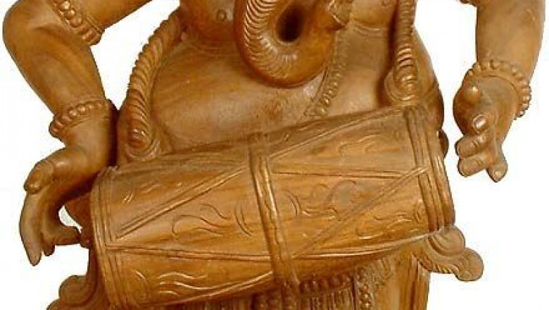 Ganesha Idol Brings Positive Vibes And Prosperity To Your Home