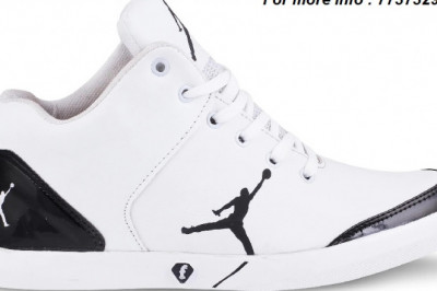 Men Casual Shoes - Pair Them Best with Jeans >>> shivanshmall.in