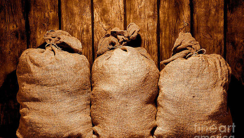 Small Business: Using Burlap Bag To Make Money Online