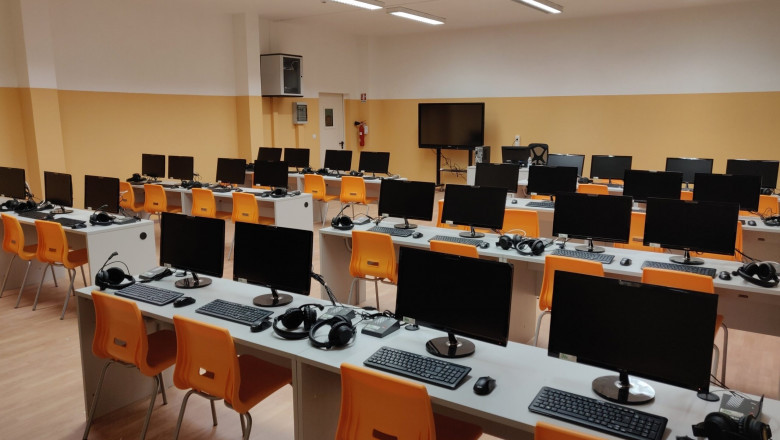 4 Reasons to use Classroom Management Software