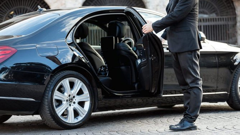 Noble Transfer, Offers Private Chauffeur Paris Services For Paris Travelers