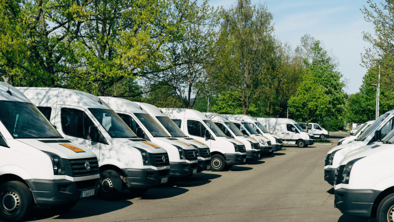Benefits of Fleet Registration Services For Travel Businesses
