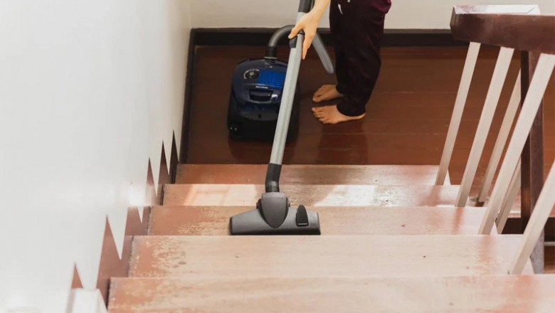 The 5 Best Vacuums For Stairs - Summer 2022