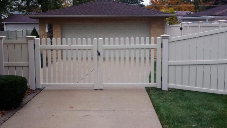 Enhance Your Garden With Low Fences