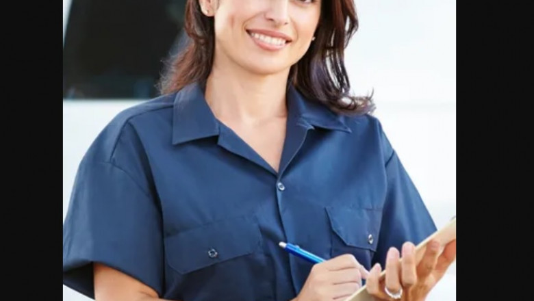 What is Textile logistics and what advantages does it have?