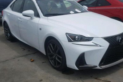 Why You Should Use a Same-Day Car Removal Service?