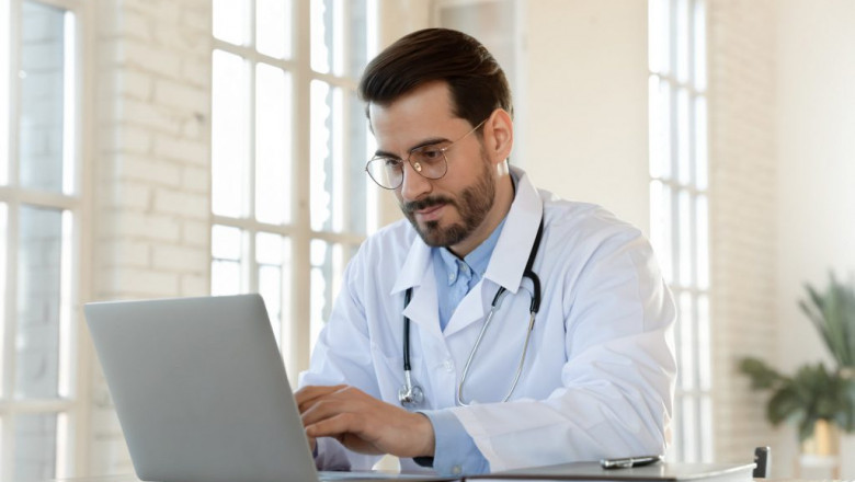 Who are the best healthcare email list providers?