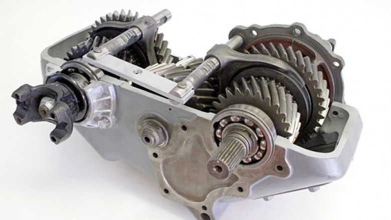 What are the brands of ZOOMLION gearbox transfer case?